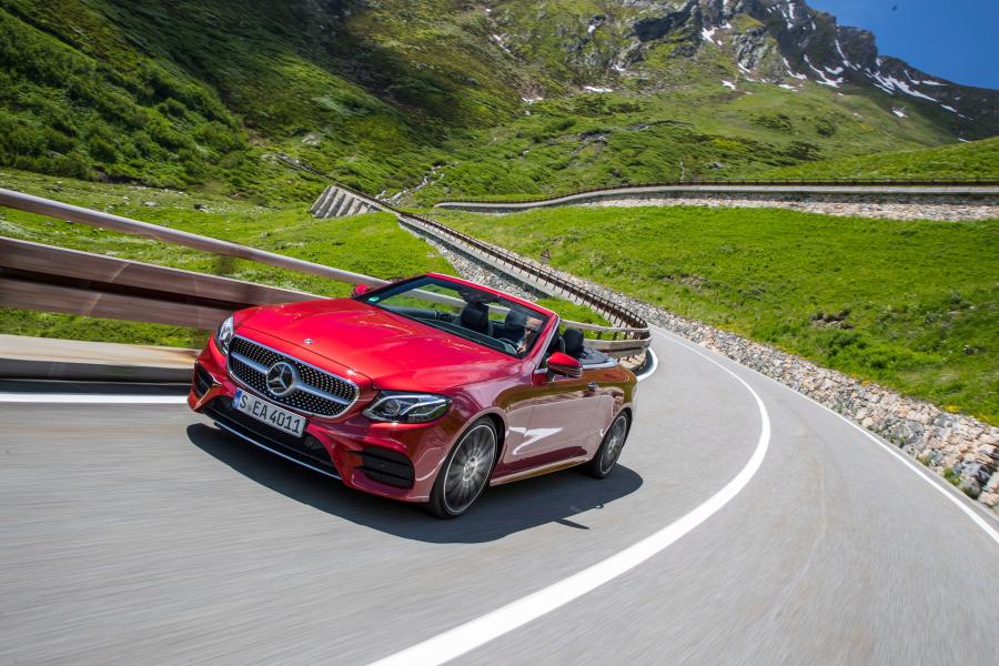  Mercedes-Benz E300 AMG Line Cabriolet 2017 года  (WW) (фото 12 из 32)